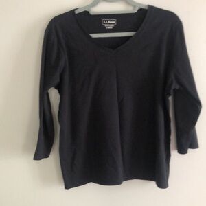 L.L.Bean Women's Black Soft Cotton  V Neck Size L Reg